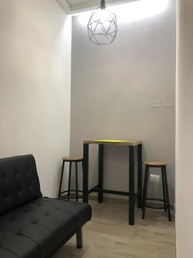 Apartament Domus Alice Monserrato