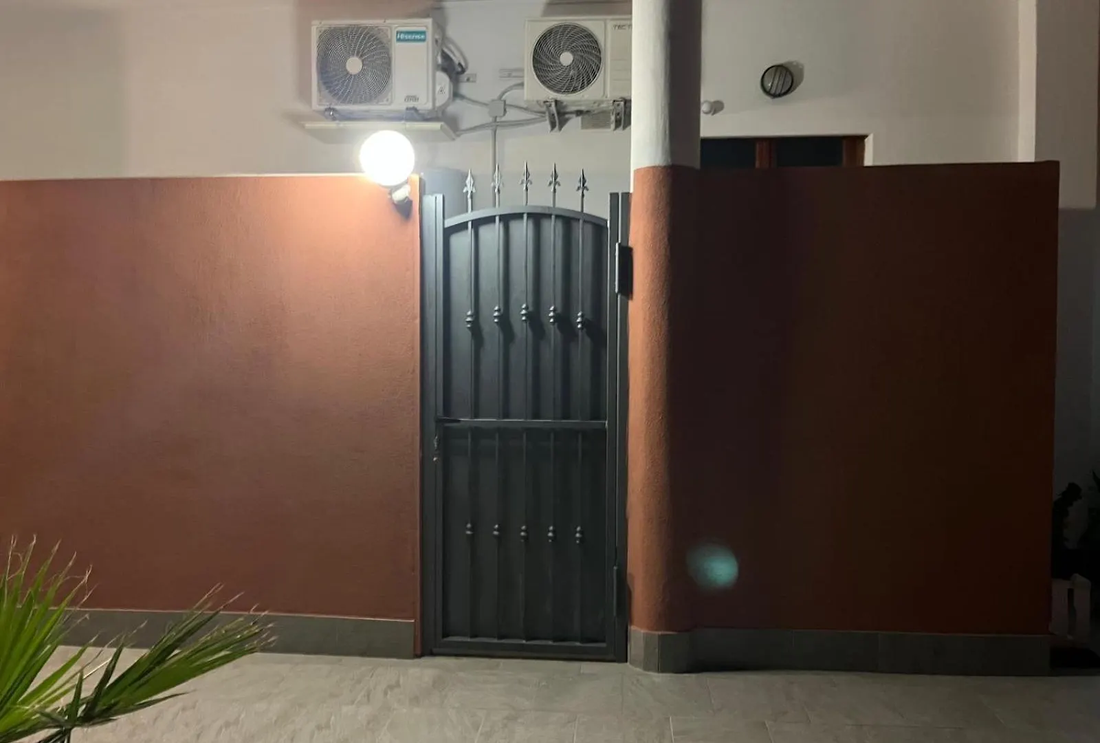 Apartament Domus Alice Monserrato